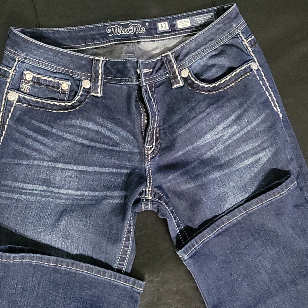 EUC Miss Me Jeans